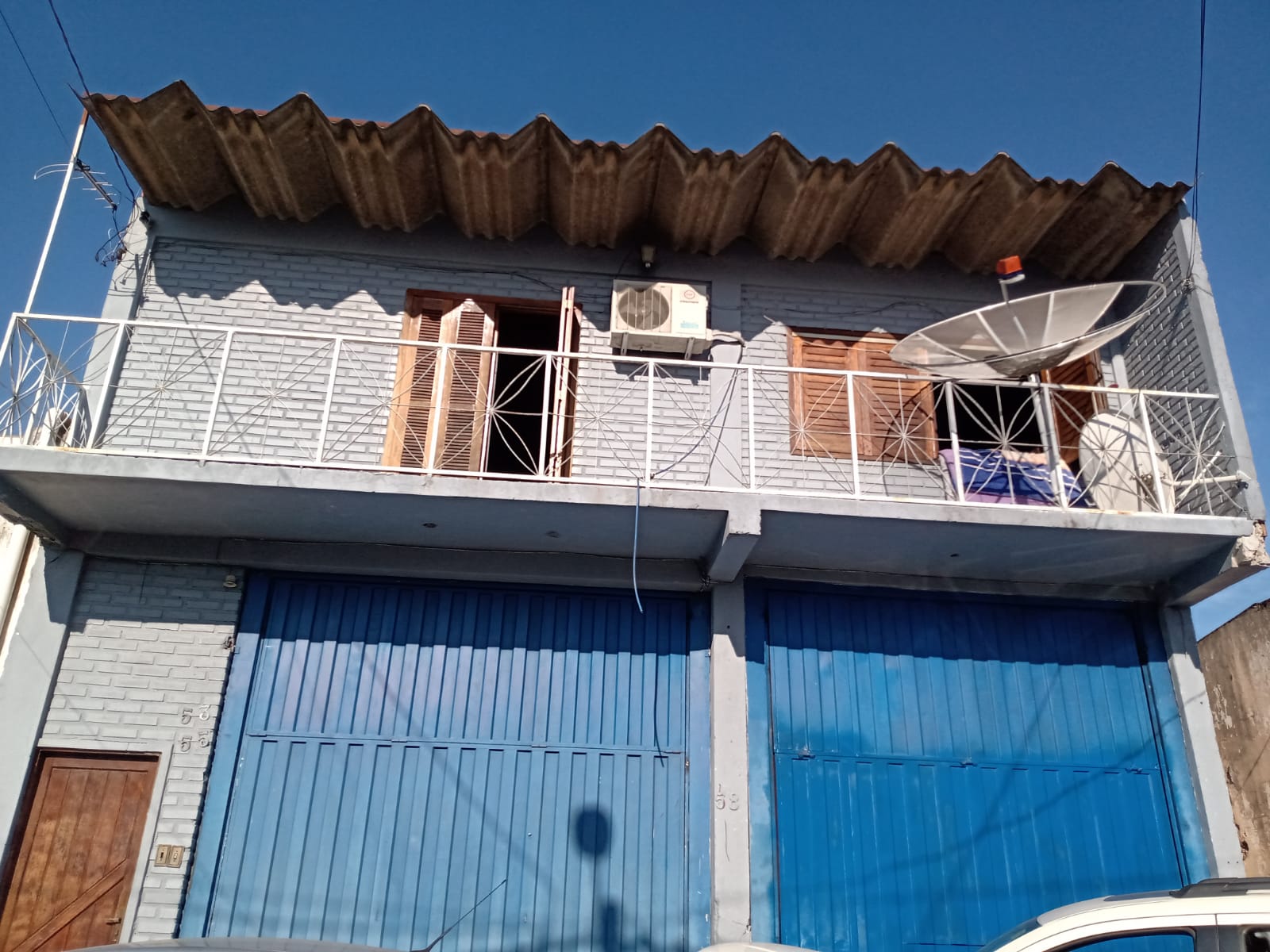 Im�veis Chagas Santana do Livramento - Divisa - Galpao e 2 Apartamentos na Divisa
